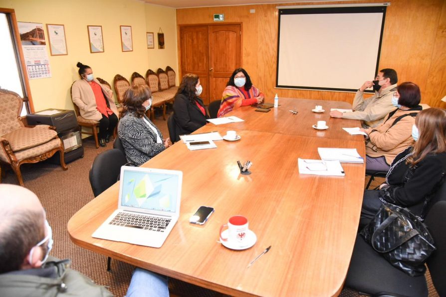 Gobierno en Los Ríos se comprometió a trabajar para reforzar protocolos y protección de estudiantes tras denuncia en Liceo de Paillaco