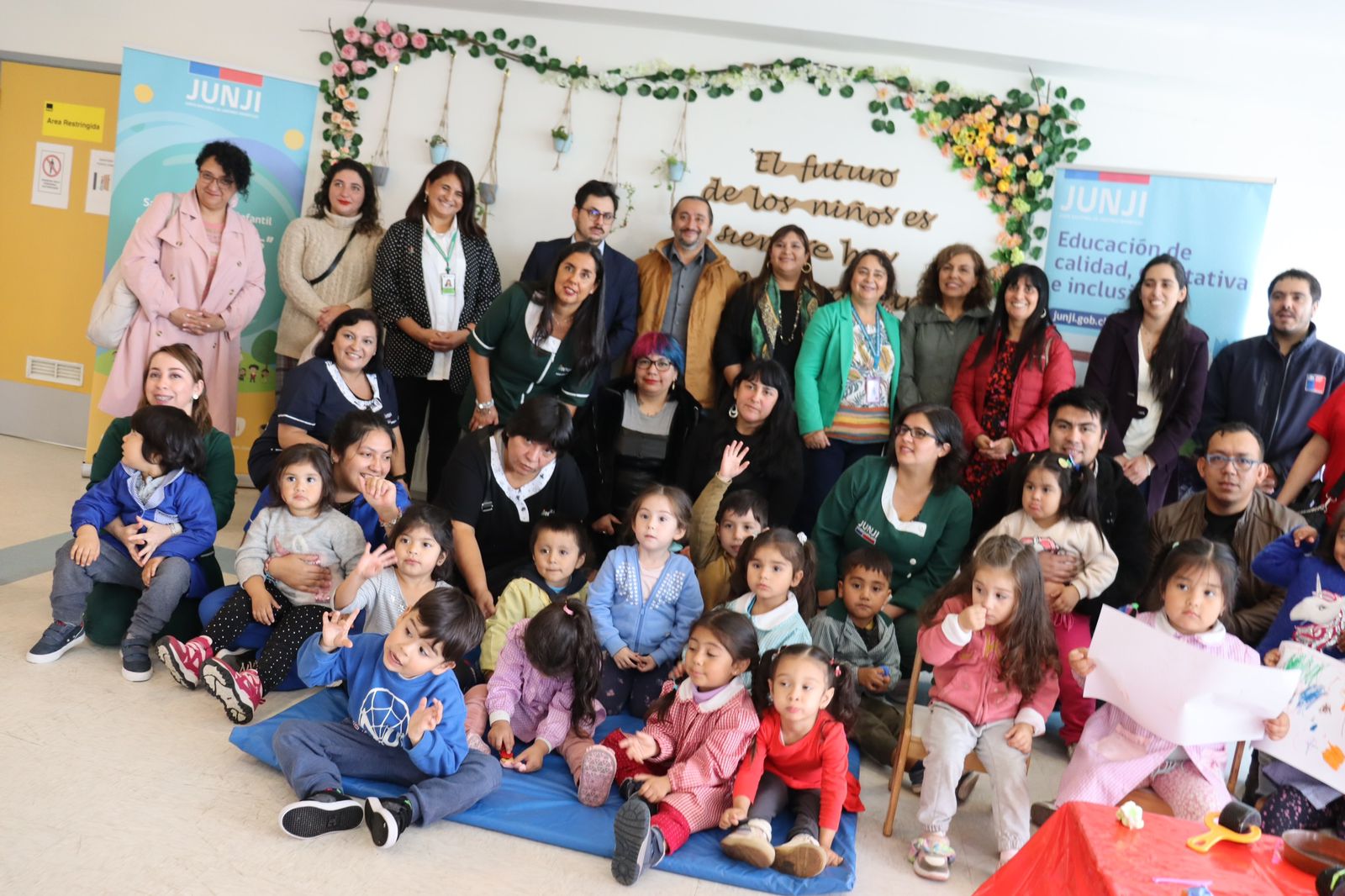 <strong>Autoridades de Educación en Los Ríos dan el vamos al Año Parvulario 2023 en jardín infantil “Río de Colores” de Valdivia</strong>