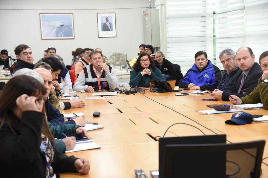 Autoridades dieron a conocer Plan de Evacuación Controlada para localidades aledañas al Volcán Villarrica ante continuidad de actividad del macizo