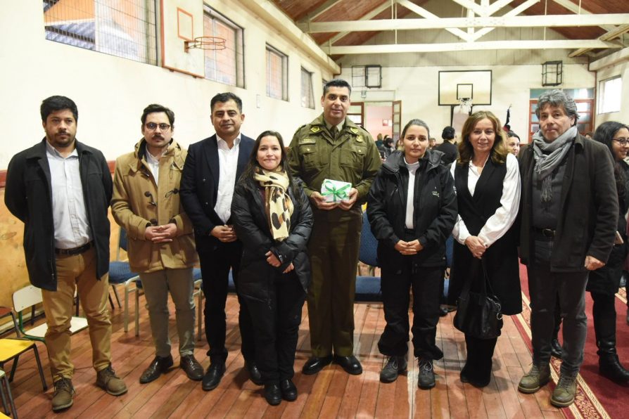 Delegado Presidencial participó en acto de conmemoración del Día del Carabinero en la Escuela Leonardo Da Vinci de Valdivia