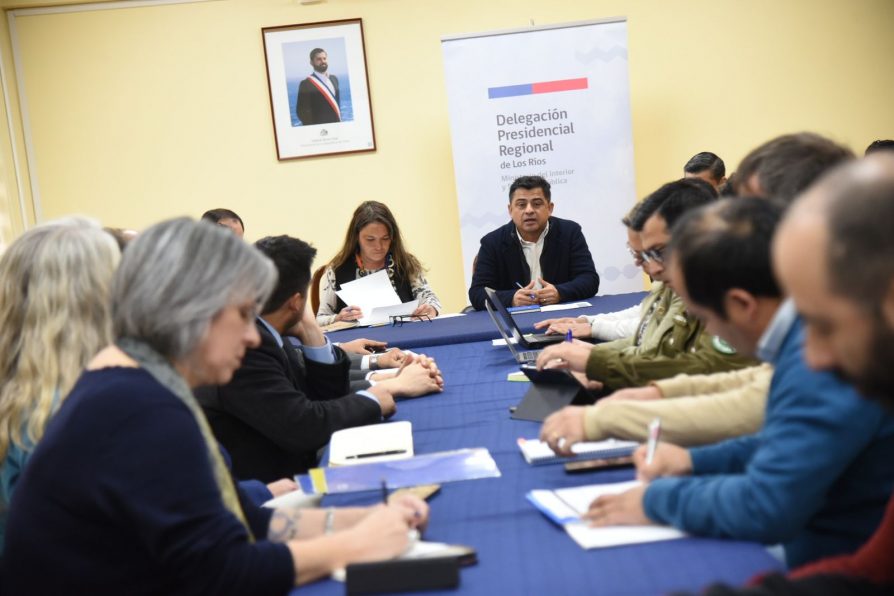 Delegado Presidencial lideró nueva sesión de la Mesa de Seguridad Rural y forestal en la que dialogaron con gremios