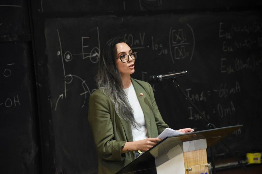 Tras inicio de pago de bono al transporte Delegada Presidencial Vicky Carrasco destacó impacto para Los Ríos